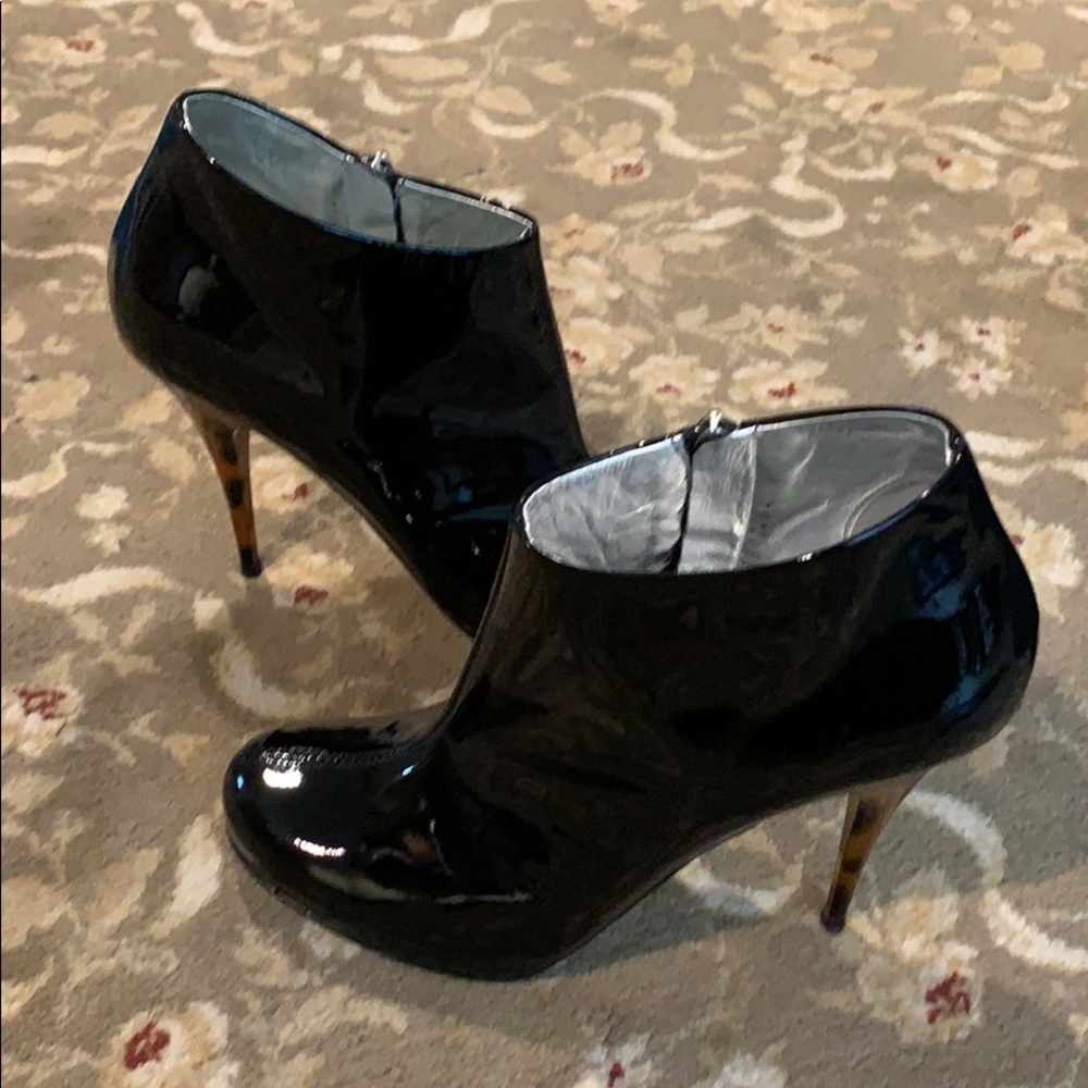 Giuseppe Zanotti Black Patent Booties. 38